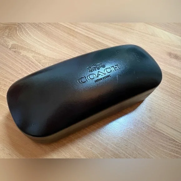 Coach Black Hard Clamshell Eyeglass Case - Picture 1 of 9